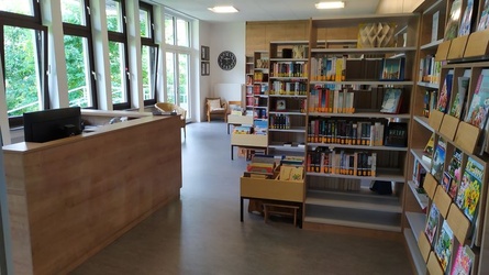 Bücherei 1